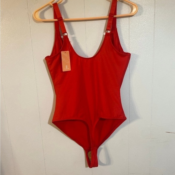 FeelinGirl Women Tummy Control Body Suit Deep V Neck Thong Body Shaper NWT M - Picture 7 of 11